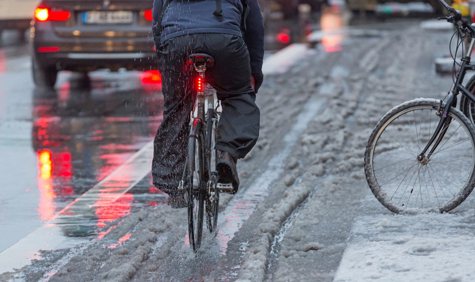 Zusätzliche Taschenlampe als Abstandshalter – ein Tipp für das  Fahrradfahren im Dunkeln - Natenoms Blog